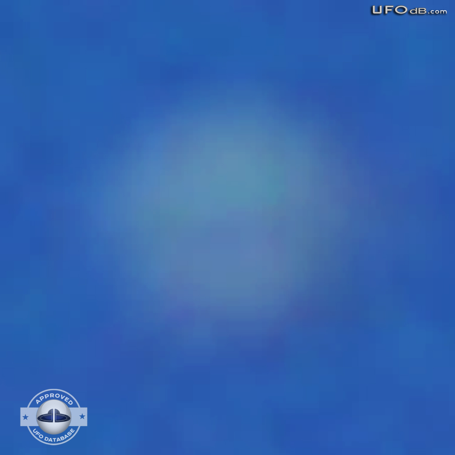 High Altitude UFO near airplane caught on picture Norwich UK May 2011 UFO Picture #309-6