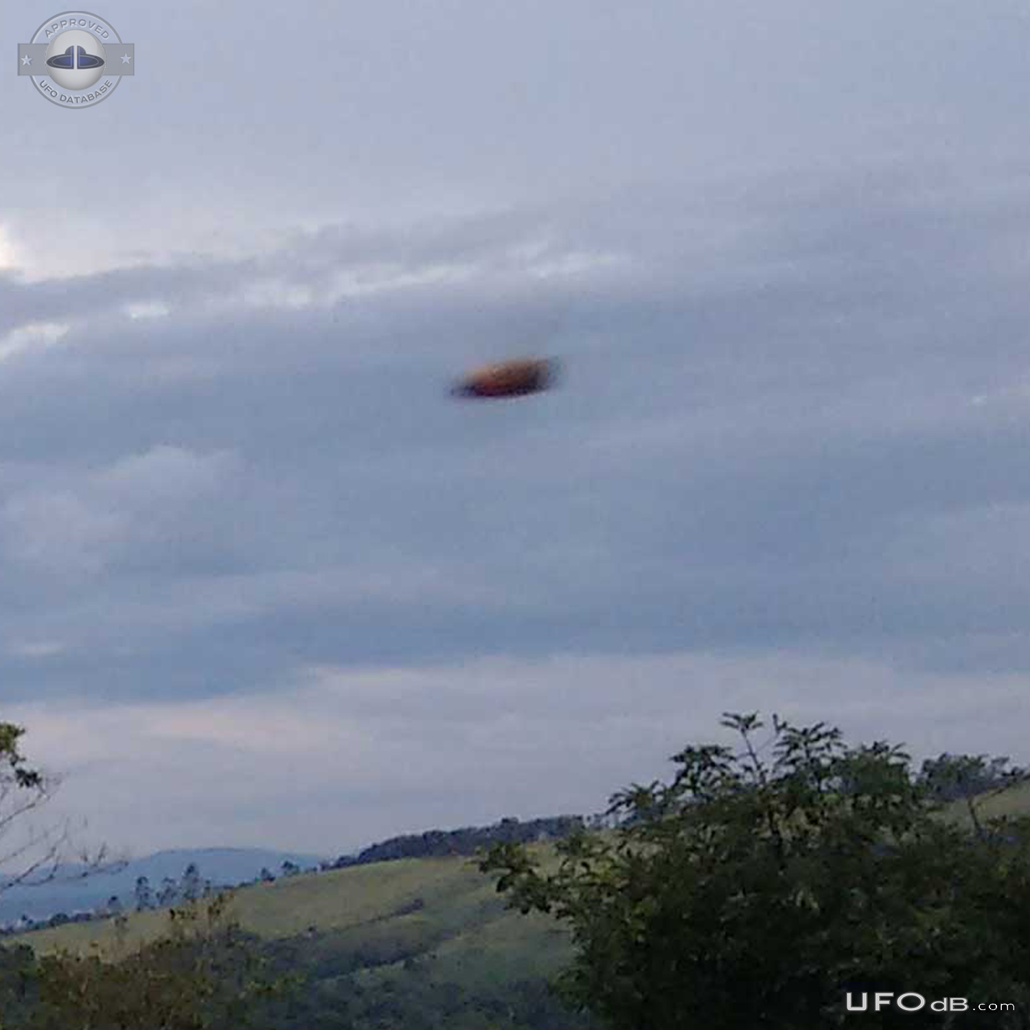 UFO Caught on camera but not seen - Marmelo Pernambuco Brazil 2015 UFO Picture #771-5