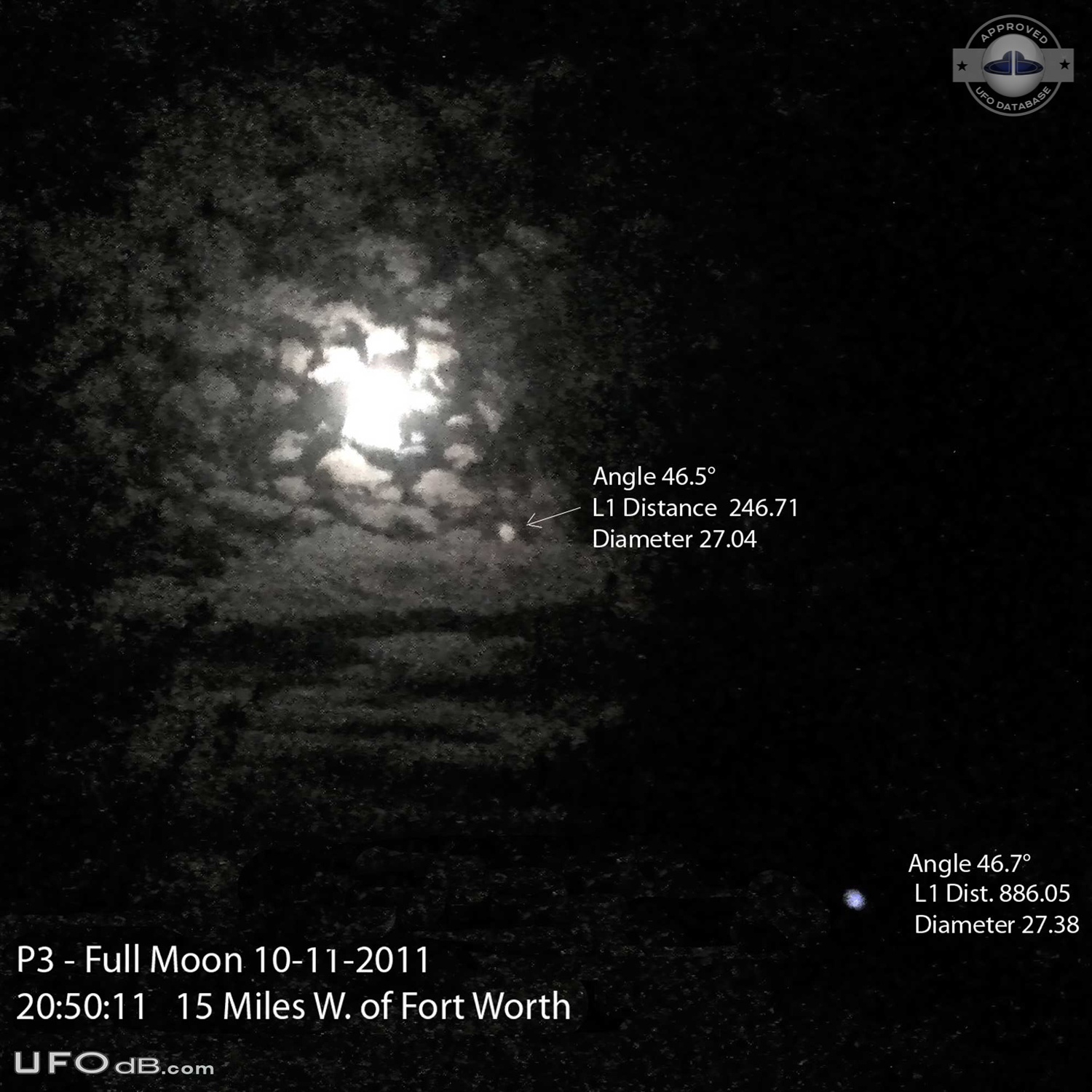 Unusual UFO caught on pictures over the Joint Reserve Base in Texas UFO Picture #373-2