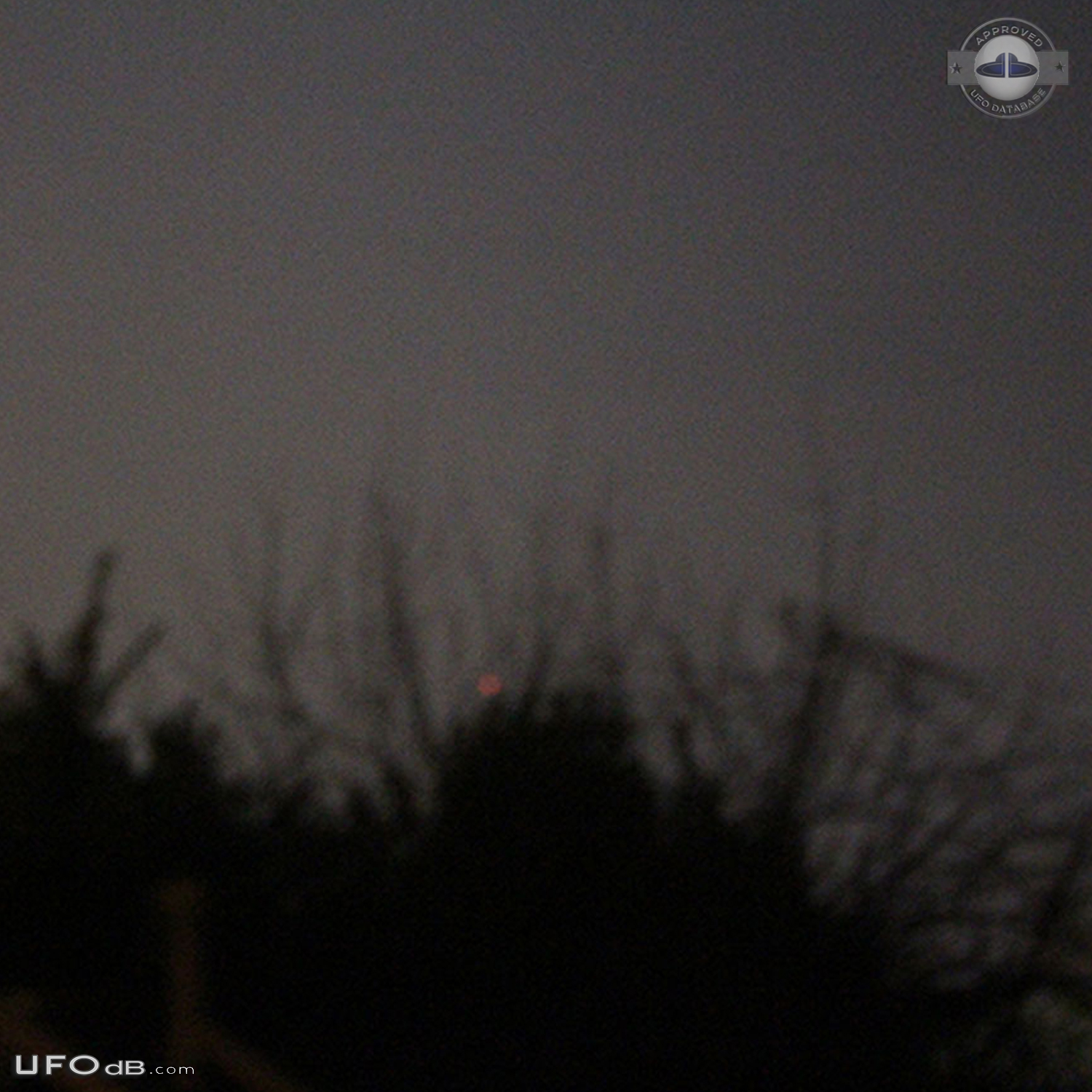 red-orange UFO pulsing, moving straight slowly Surrey BC Canada 2015 UFO Picture #664-3
