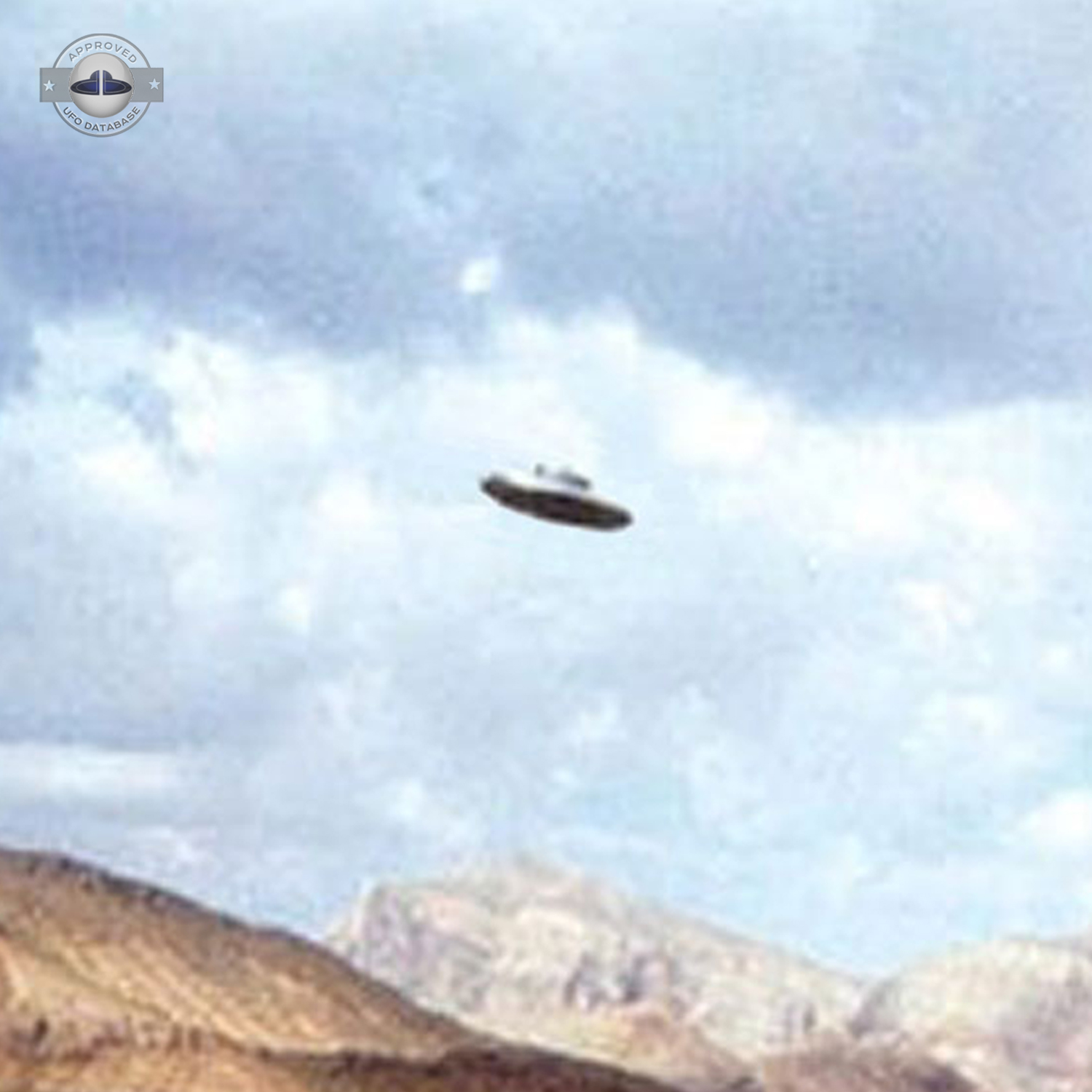 UFO picture was shot in southern Utah near Lake Powell | USA 1998 UFO Picture #134-4